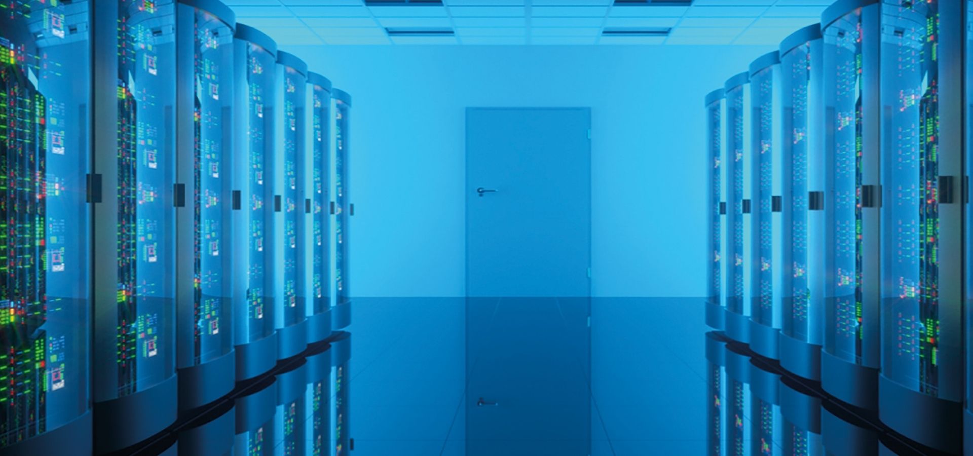 markt-datacenters-servers-rij-apparatuur-1920x900.jpg