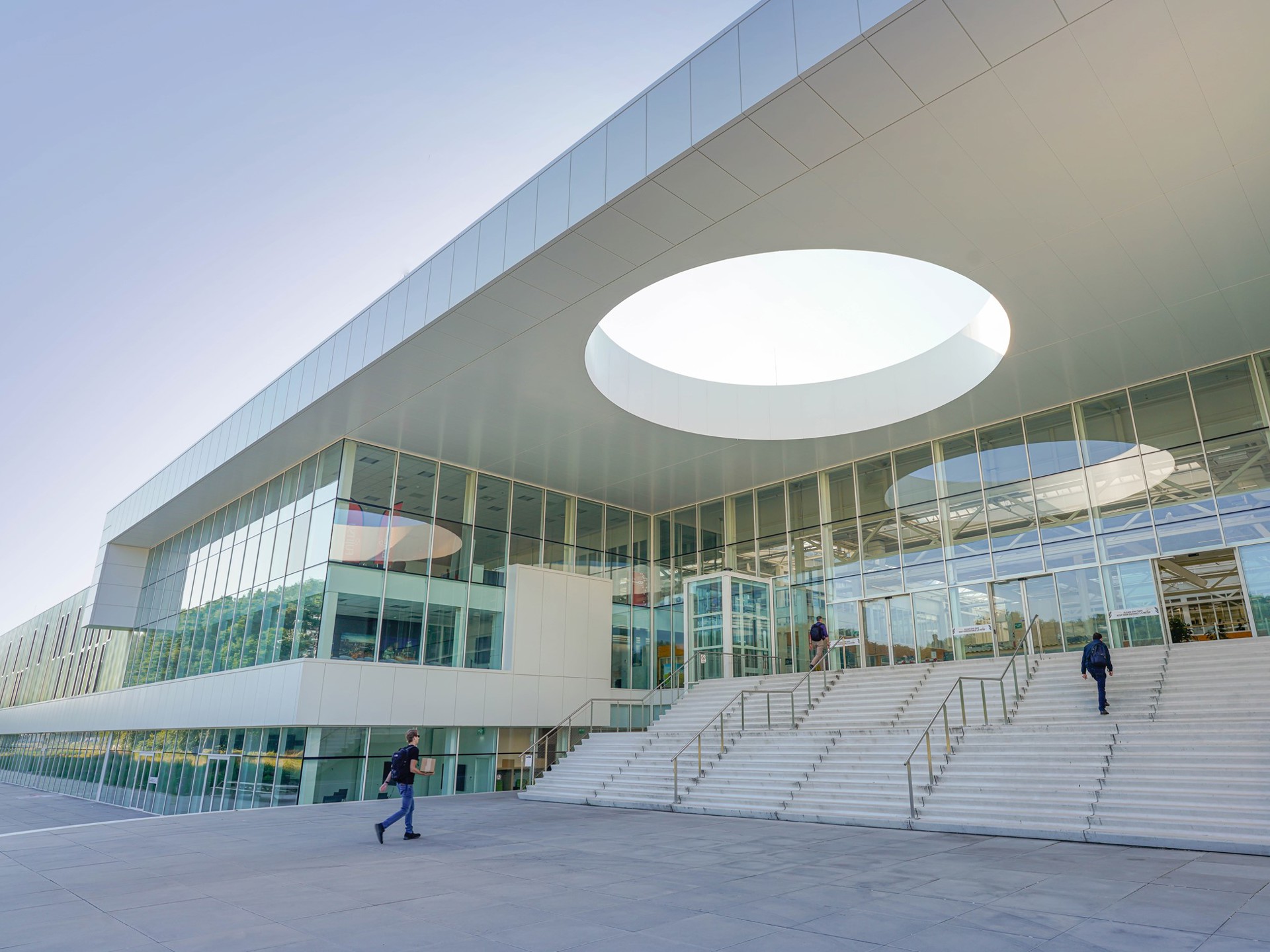 case-brainport-industries-campus-bic-voorzijde-gebouw-2000x1468.jpg