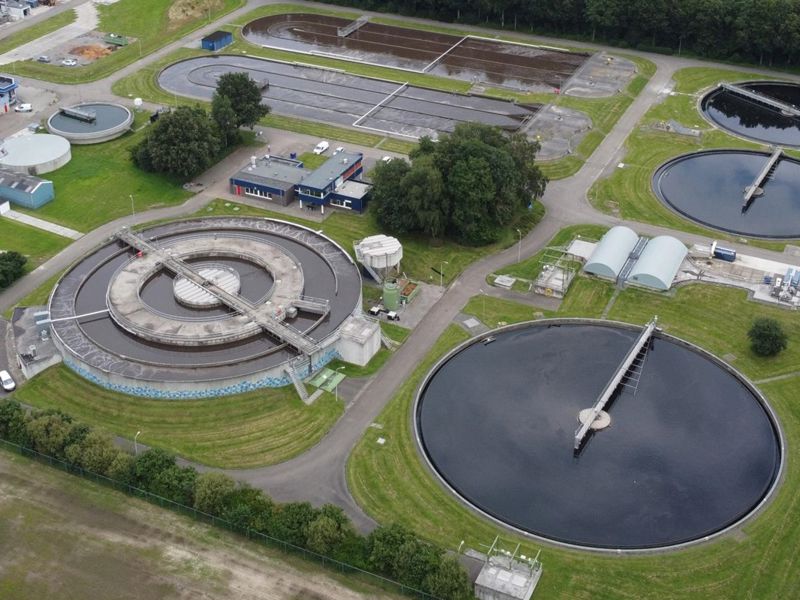 nieuws-netcongestie-uitbreiden-verduurzamen-bouwen-luchtfoto-echten-2000x800.jpg
