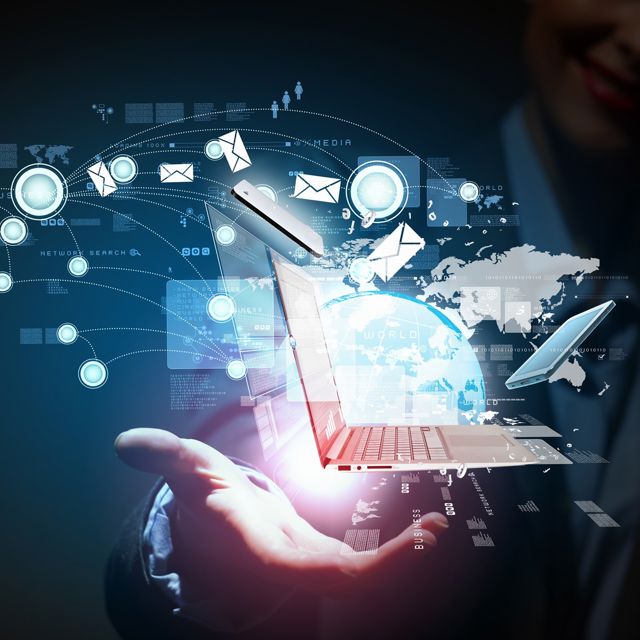markt-commercial-real-estate-hand-digital-laptop-icoontjes-2000x1333.jpg