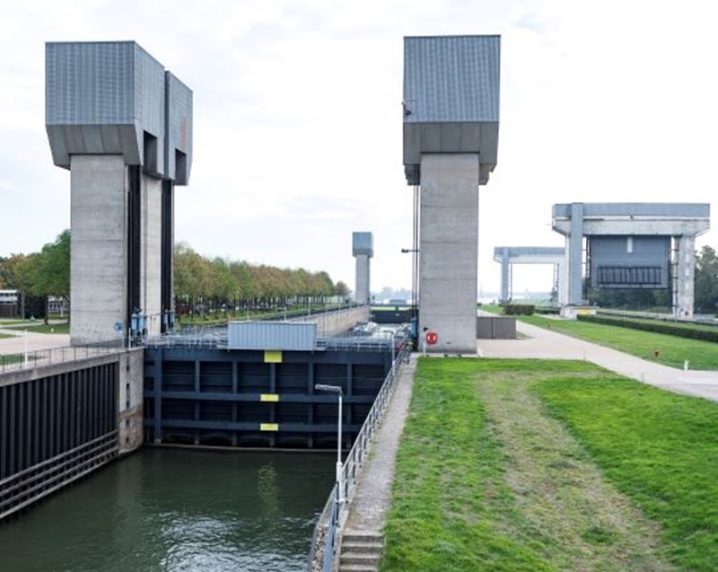 Sluis PARK Prestatiecontract Amsterdam Rijnkanaal VB