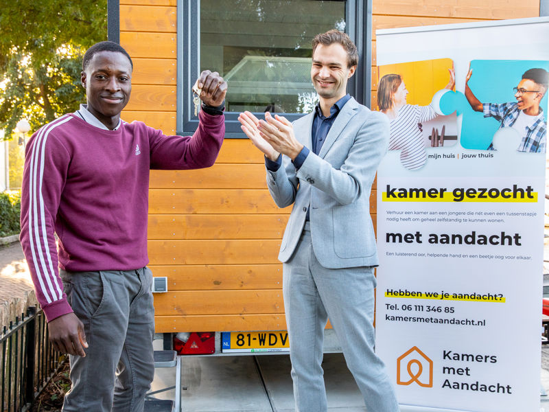 nieuws-jeugdzorg-opening-tiny-house-banner-daniel-1920x1280.jpg