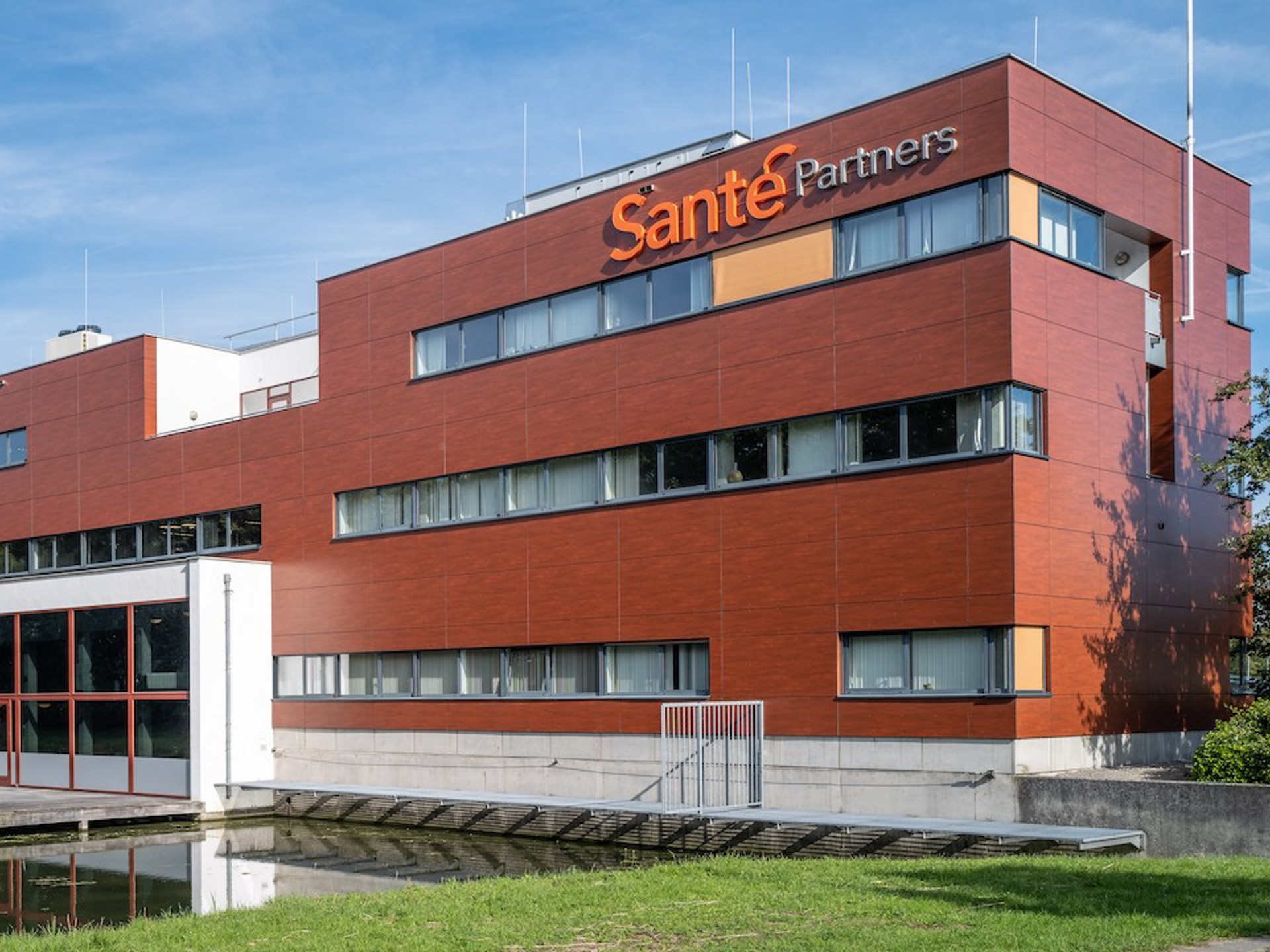 case-sante-partners-kantoorgebouw-met-logo-1440x721.jpg