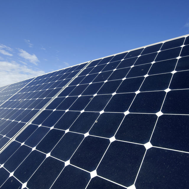 Zonnepanelen Gespiegeld
