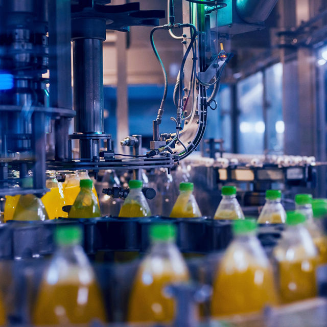 foto van een fabriek